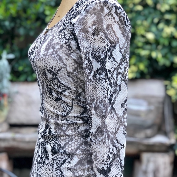 I.N.C Snake Print Mesh Sleeve Women’s Top - Picture 5 of 7